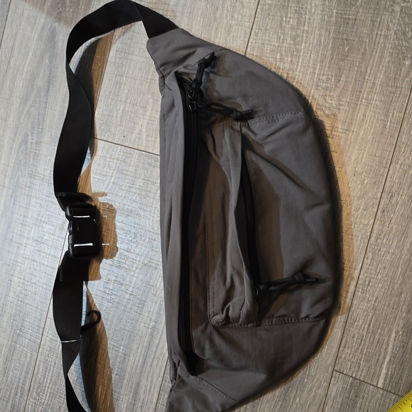 Sleek Black Belt Bag for Men - Picture 1 of 12